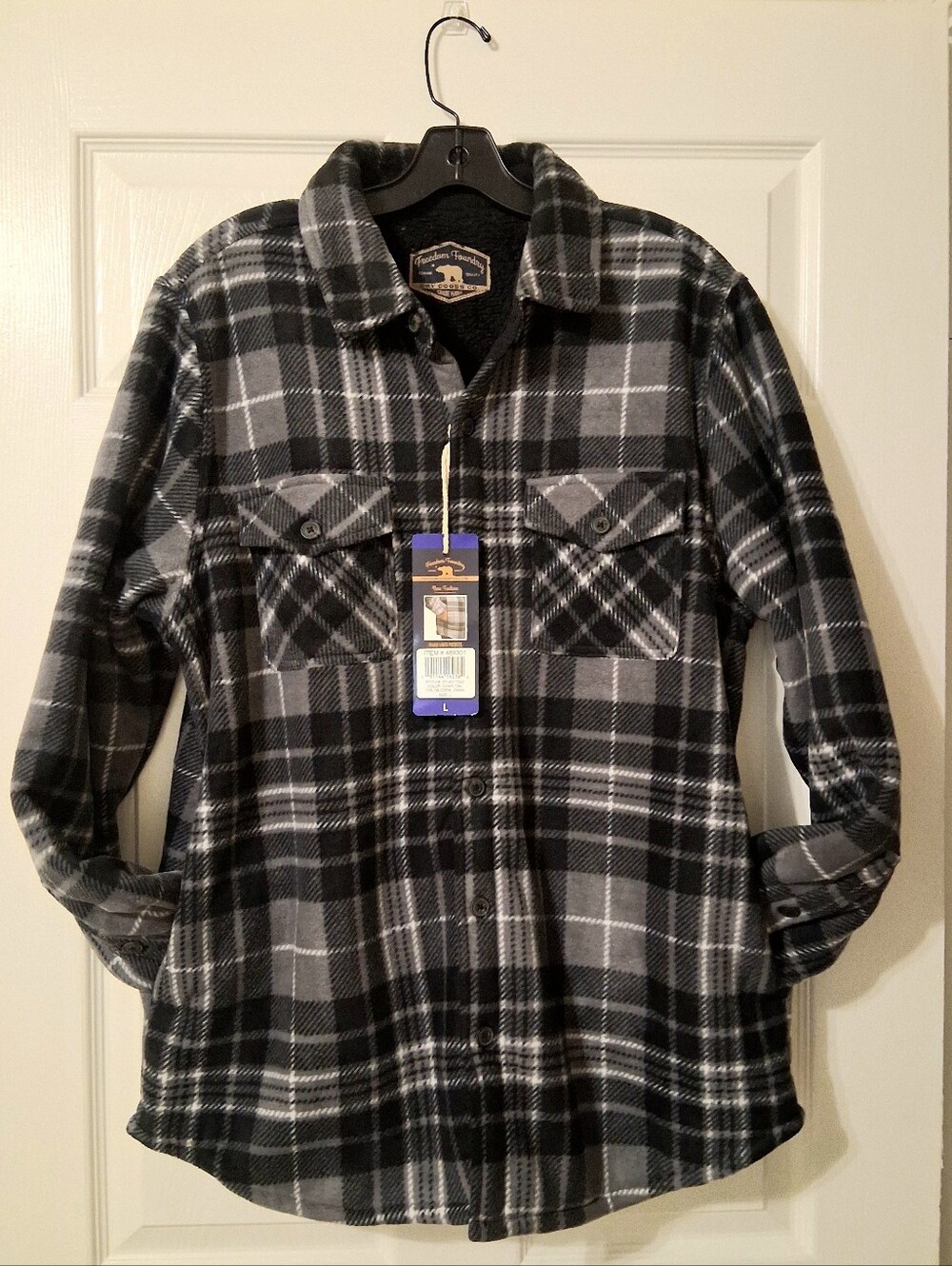NWT Freedom Foundry Black- White-Gray Plaid Super Plush Shirt Jacket Large